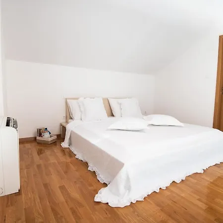 Sunny - By The Sea Apartamento Sutivan